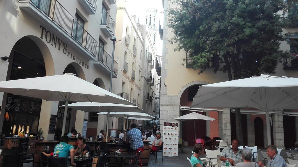 Center Plaza Figueres Διαμέρισμα Εξωτερικό φωτογραφία